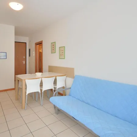 Mara, Apartment *